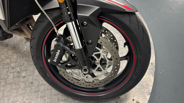 Triumph Street Triple R (20MY)
